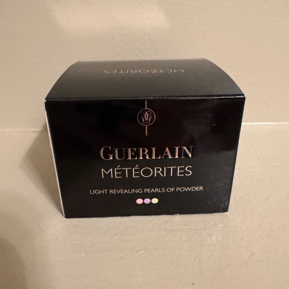 Guerlain Météorites Clair in Elegant Black Box